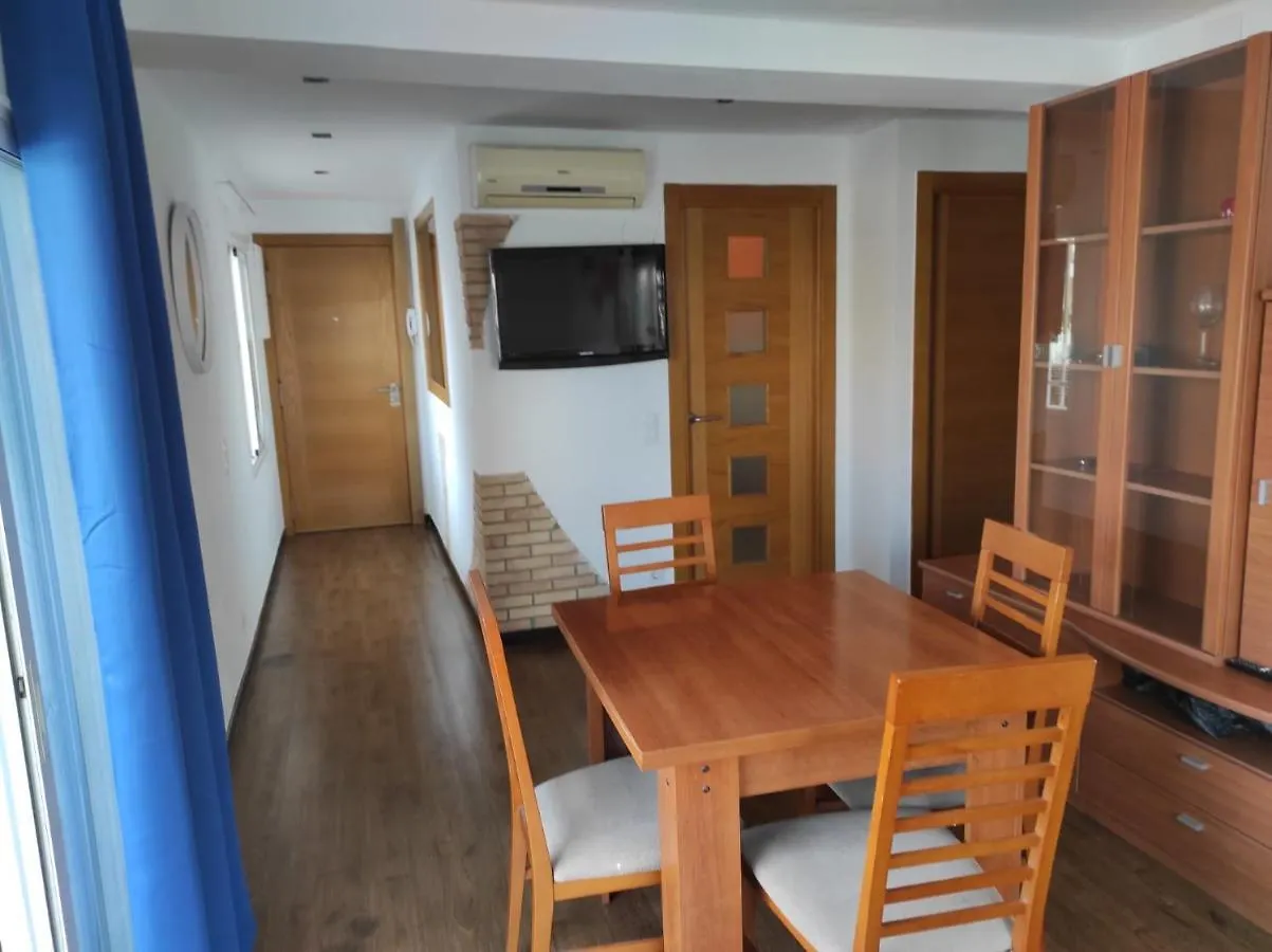 Apartamento La Pineda Apartment