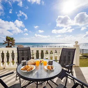 https://apartment-on-beach-mijas.es-andalucia.com